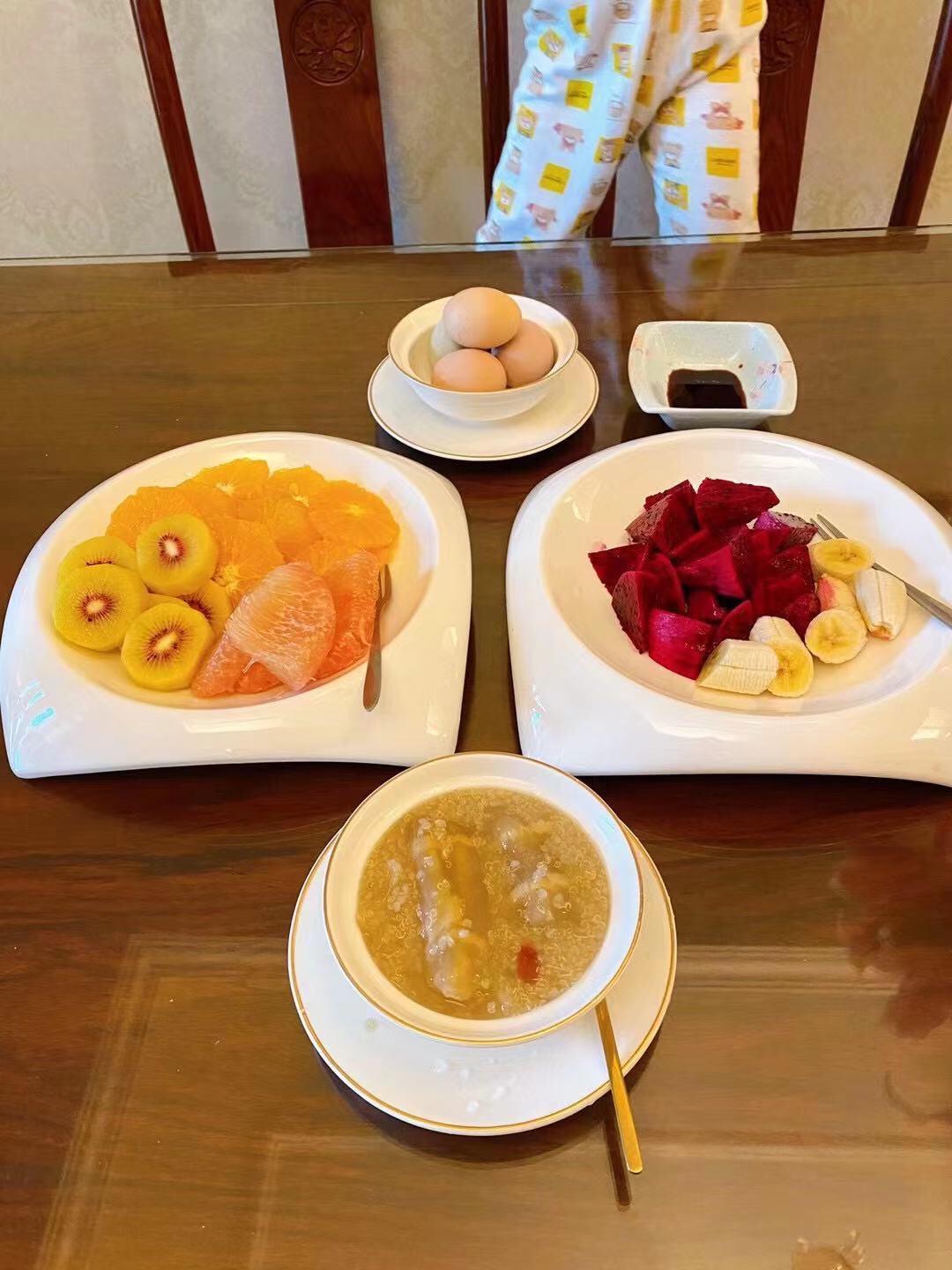 虫草花花胶螺肉汤