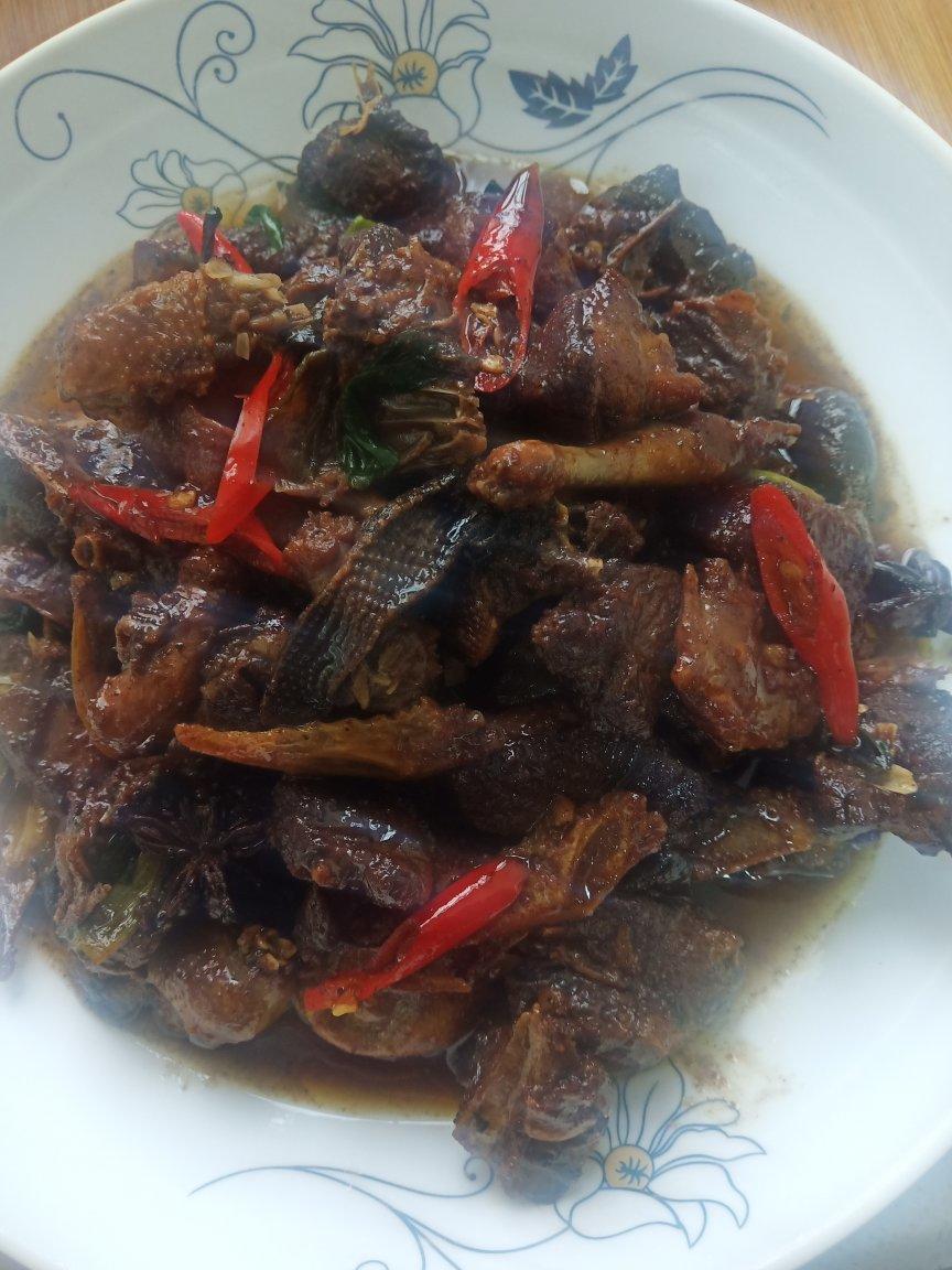 红烧鸽子
