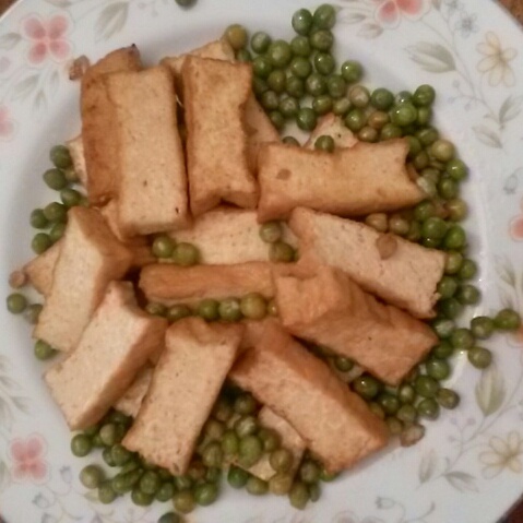 豌豆烩豆腐