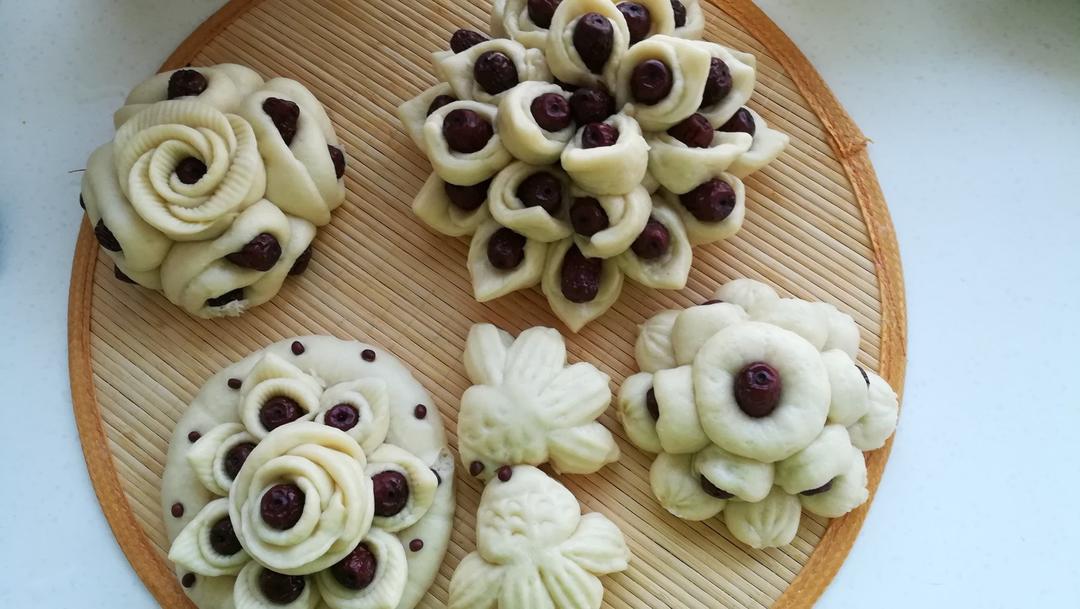 手机用户1897_7qd4做的花馒头(枣馍)