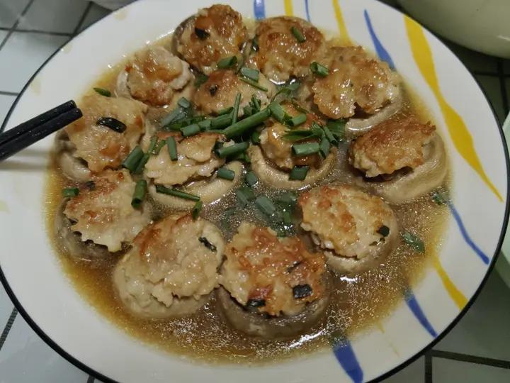 不会剩下一滴汤汁的口蘑酿肉