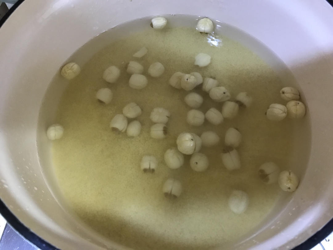 三文鱼菌菇焖饭【8月北鼎珐琅铸铁锅食谱】