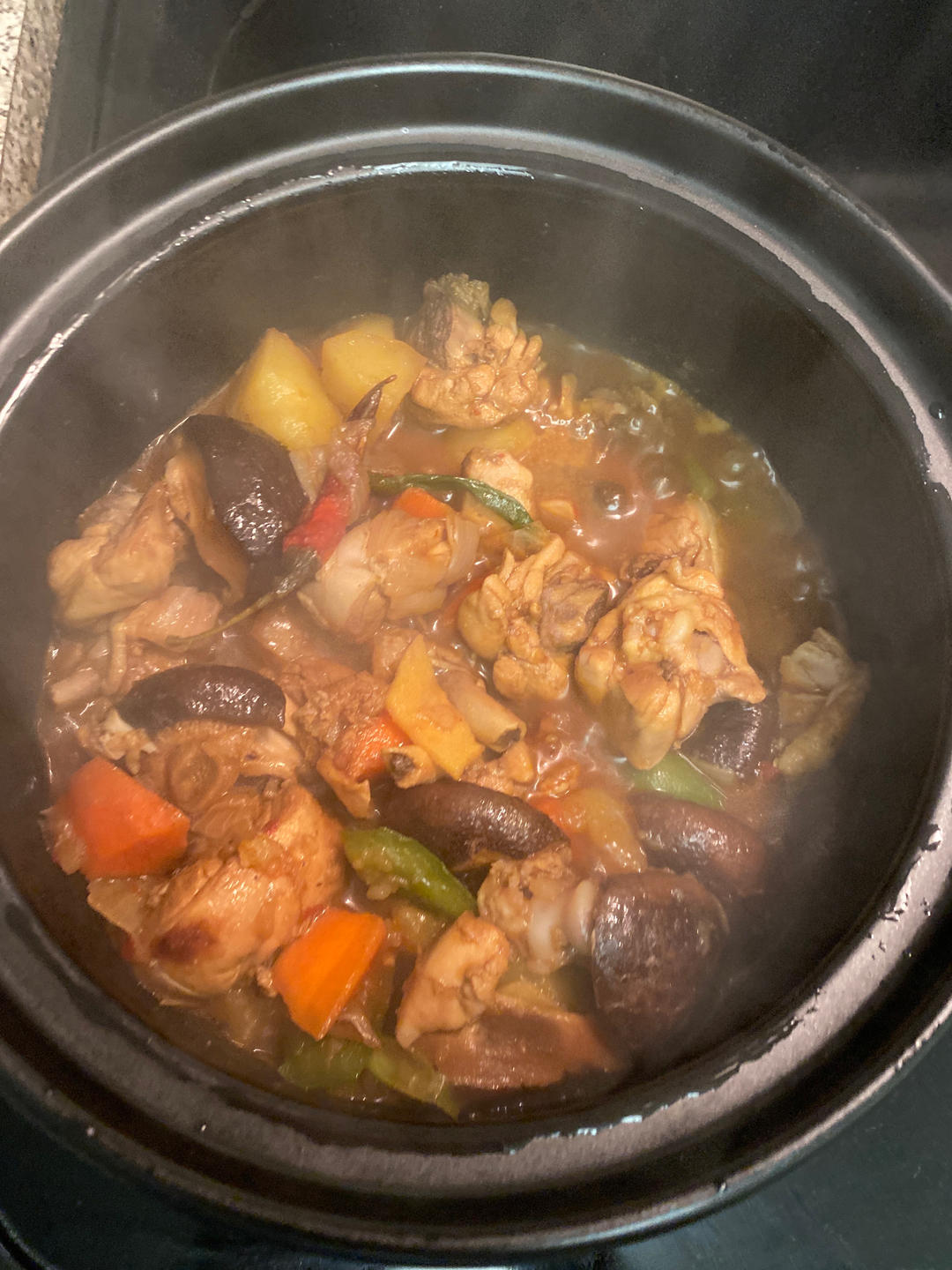 好吃到连汤汁都不剩的黄焖鸡做法，米饭杀手