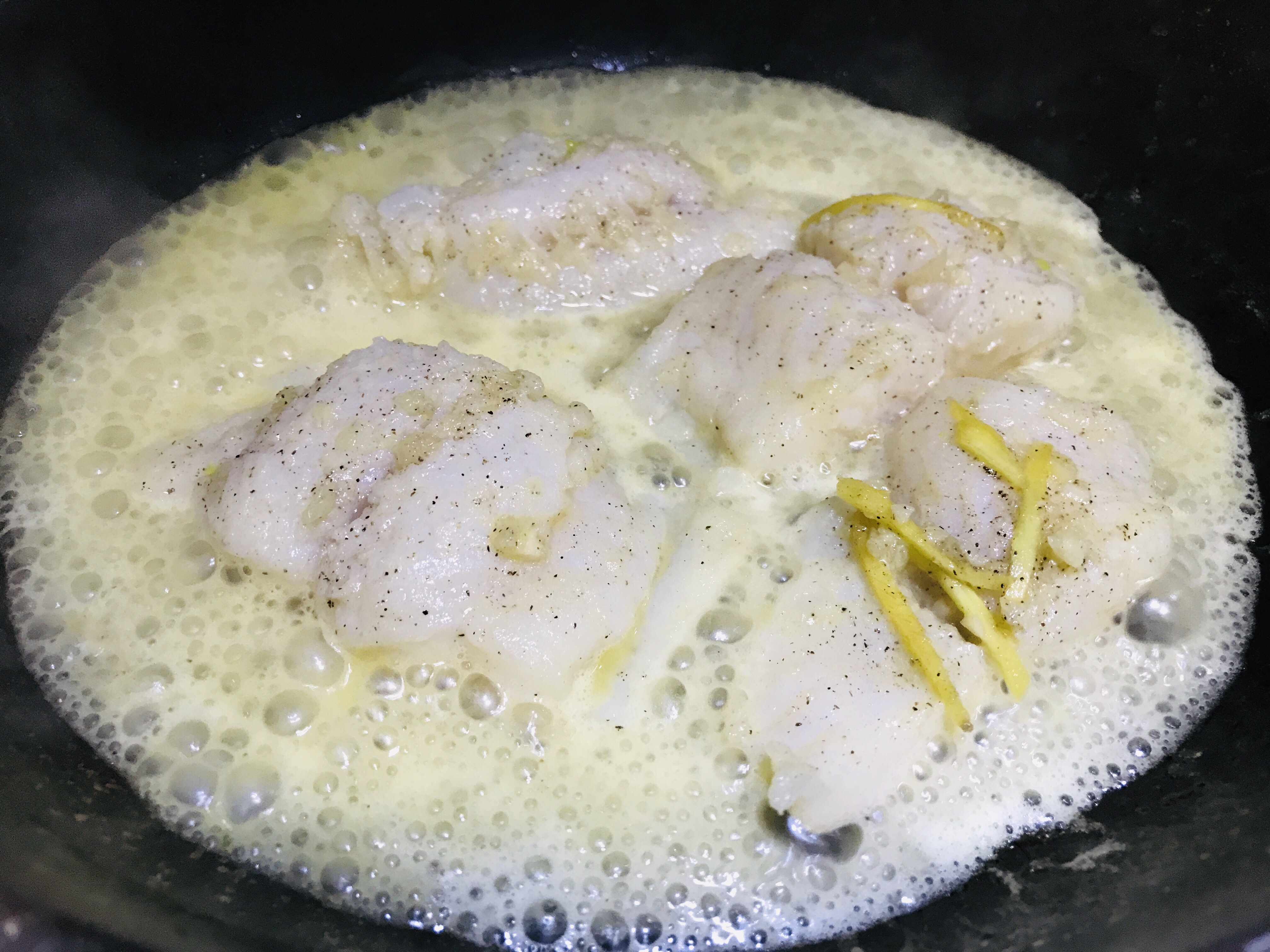 黄油香煎龙利鱼的做法 步骤6