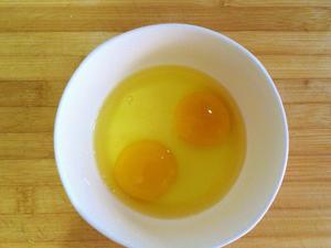 详细介绍，香肠鸡蛋炒饭的做法 步骤4