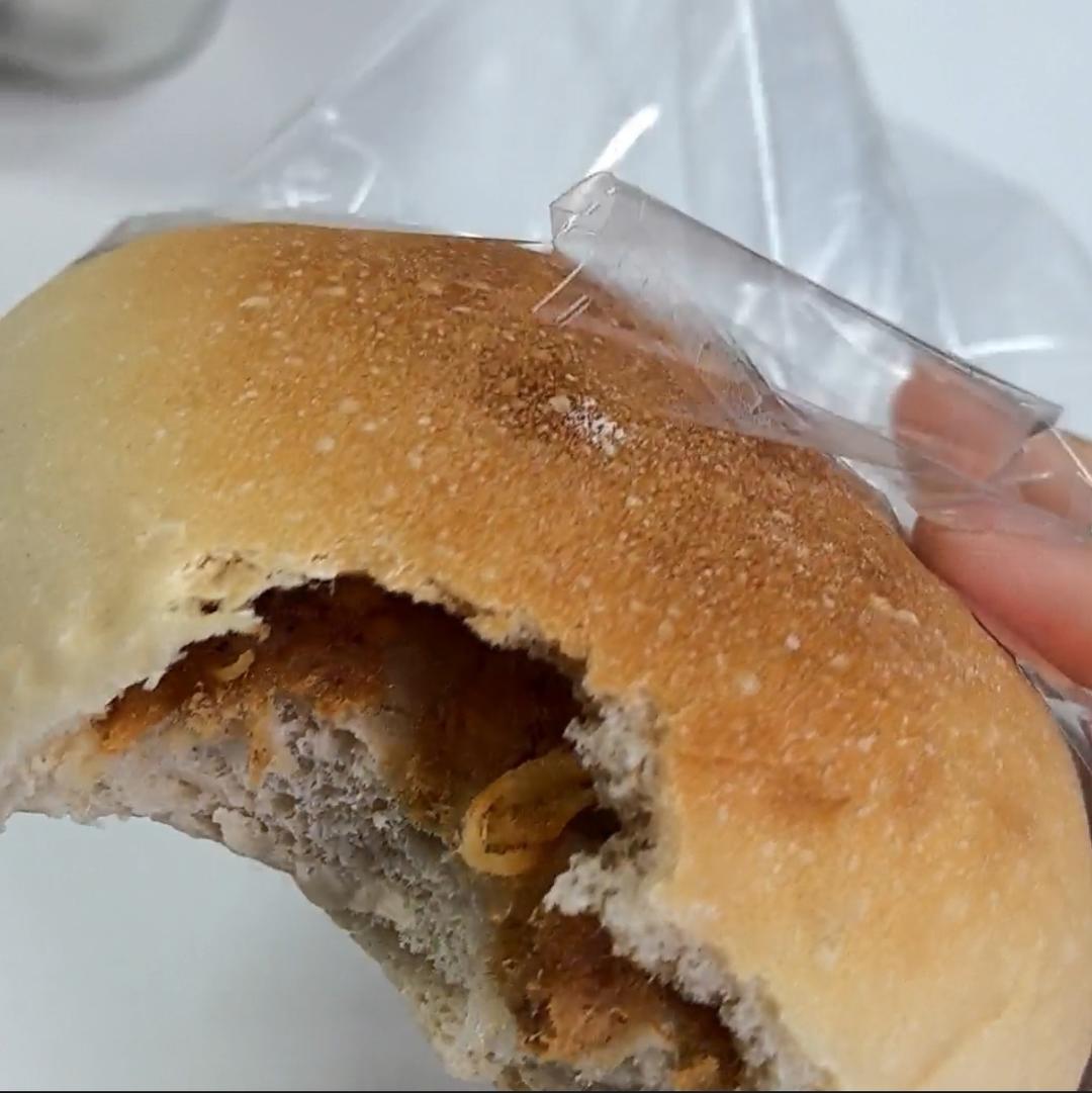 热狗肉松餐包