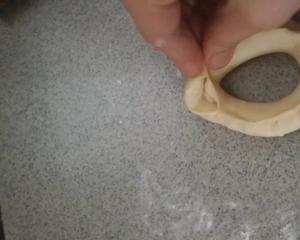 无需烘焙工具的甜甜圈的做法 步骤14