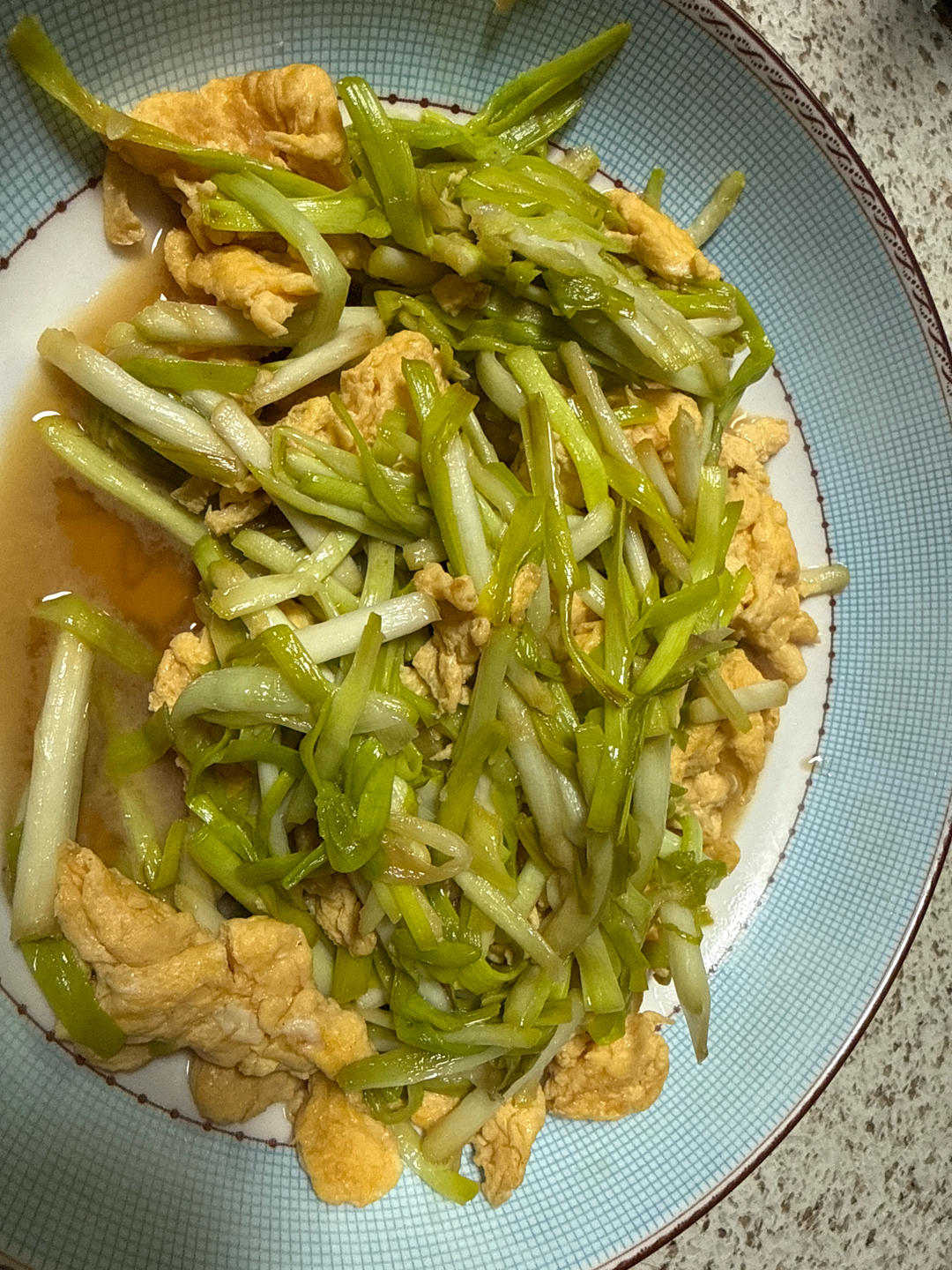 蒜黄炒鸡蛋