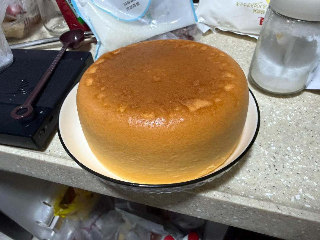 不用电子称只需要普通电饭锅做的电饭锅蛋糕