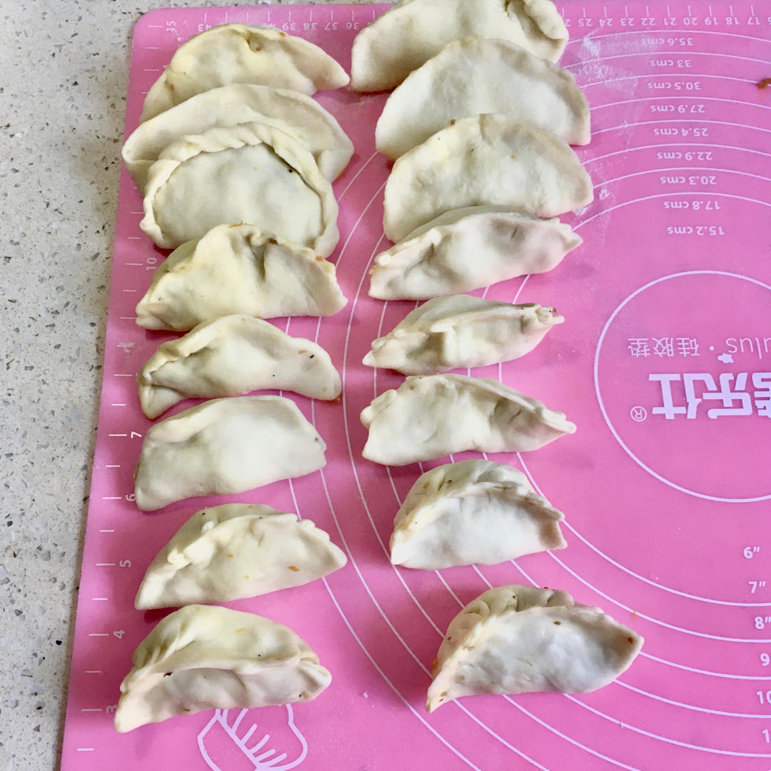 胡萝卜鸡蛋香菇木耳素馅饺子