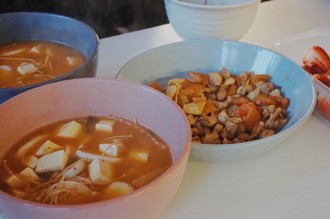 超简单好味的泡菜汤