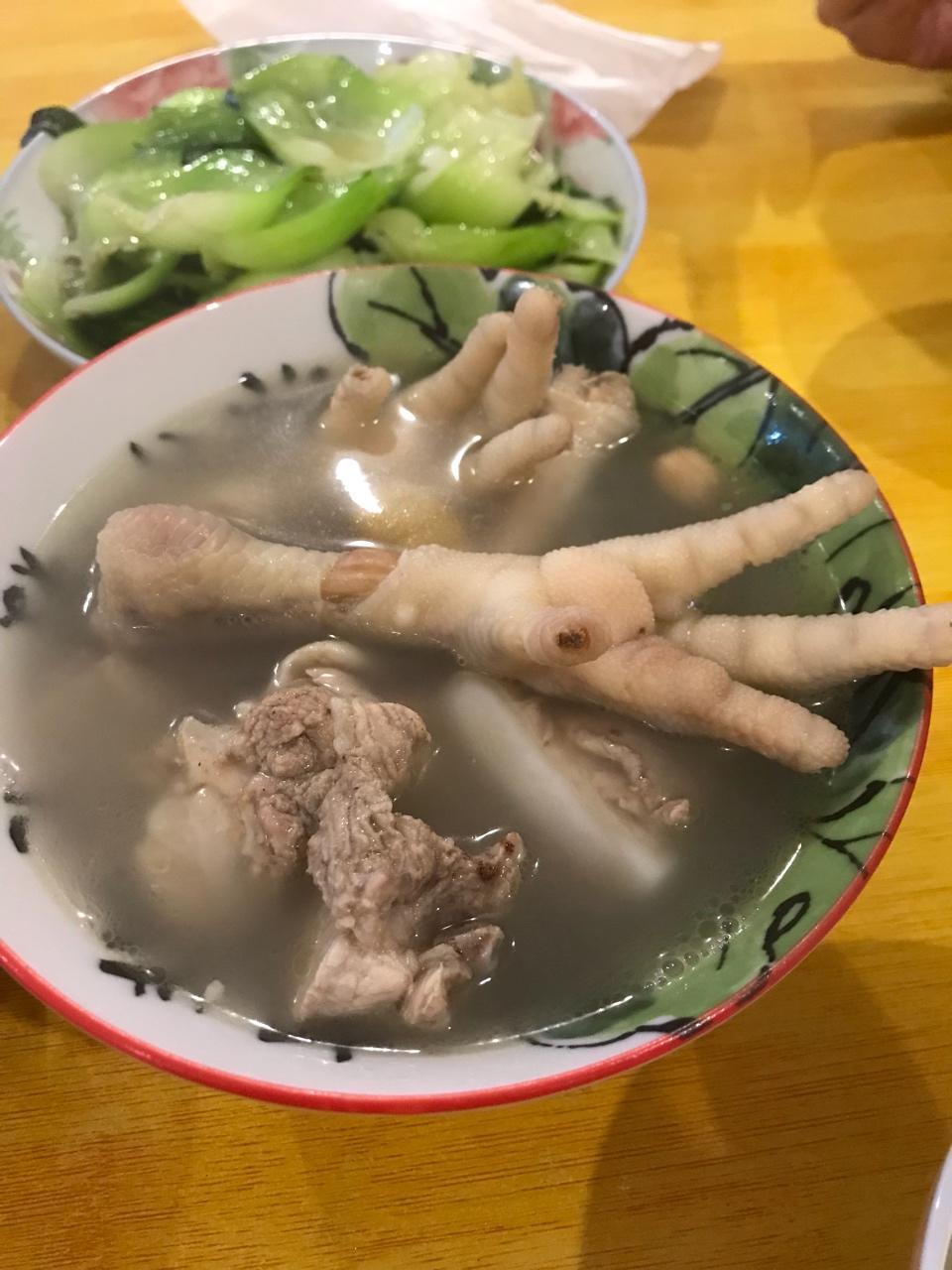 板栗鸡脚汤