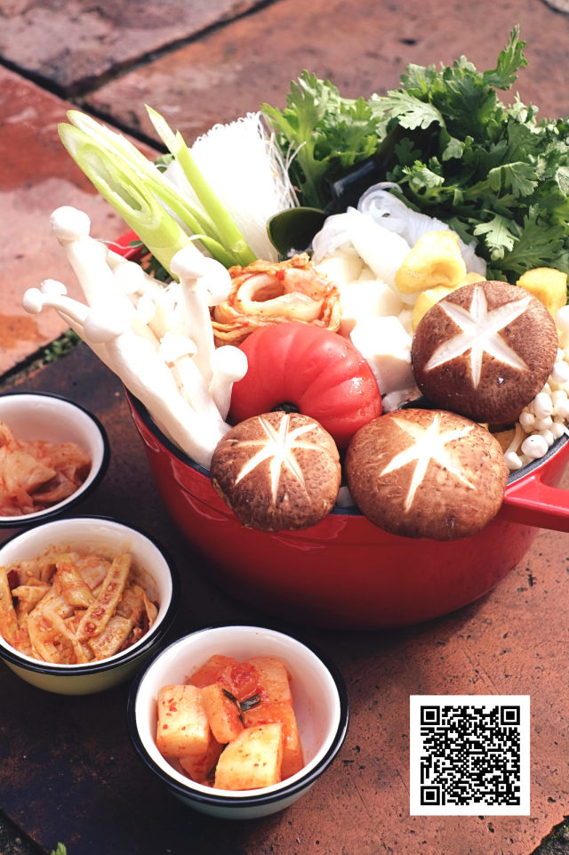 韩国泡菜锅——私房珐琅锅铸铁锅菜谱的做法
