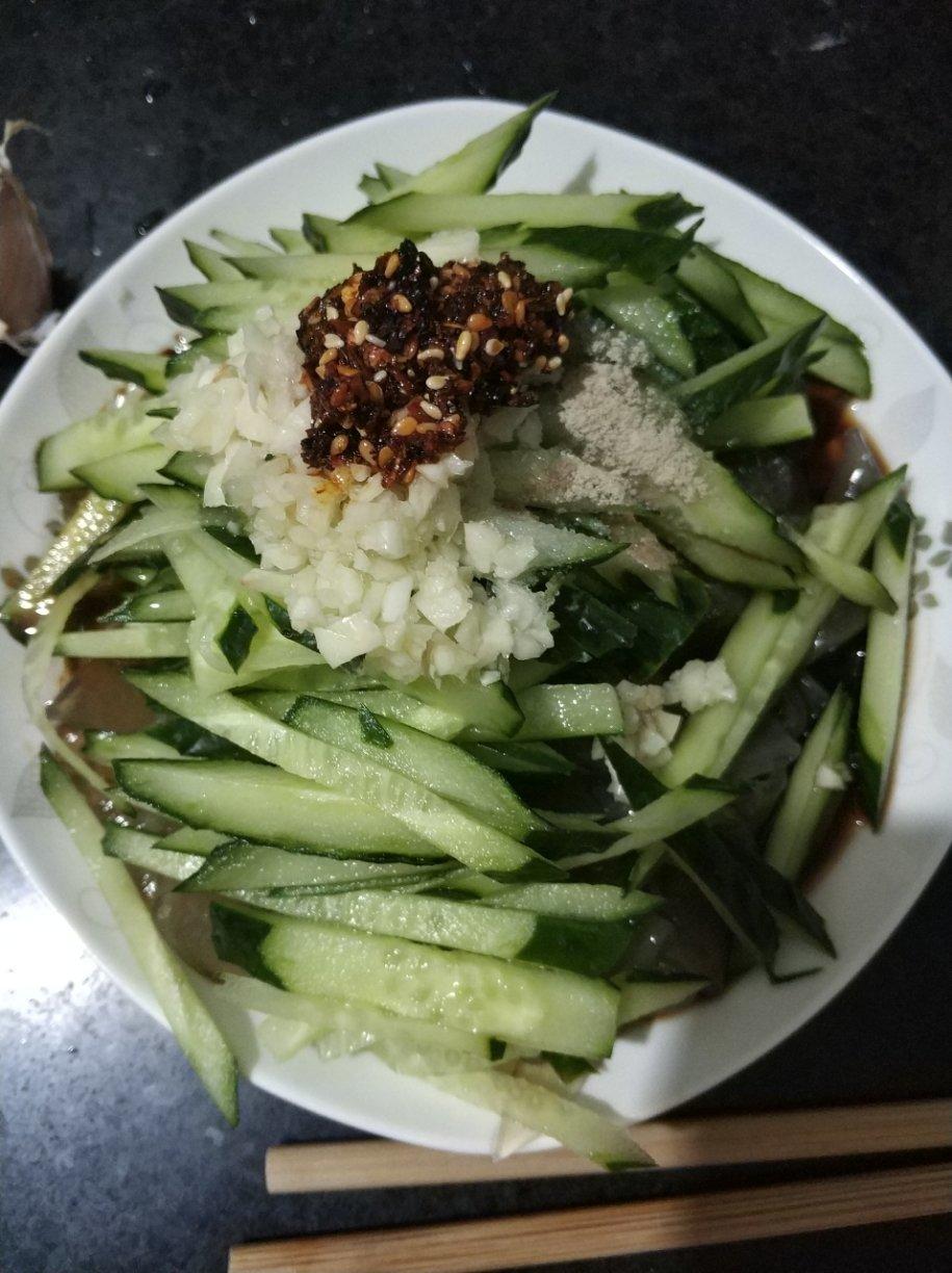 弹力十足～红薯粉皮