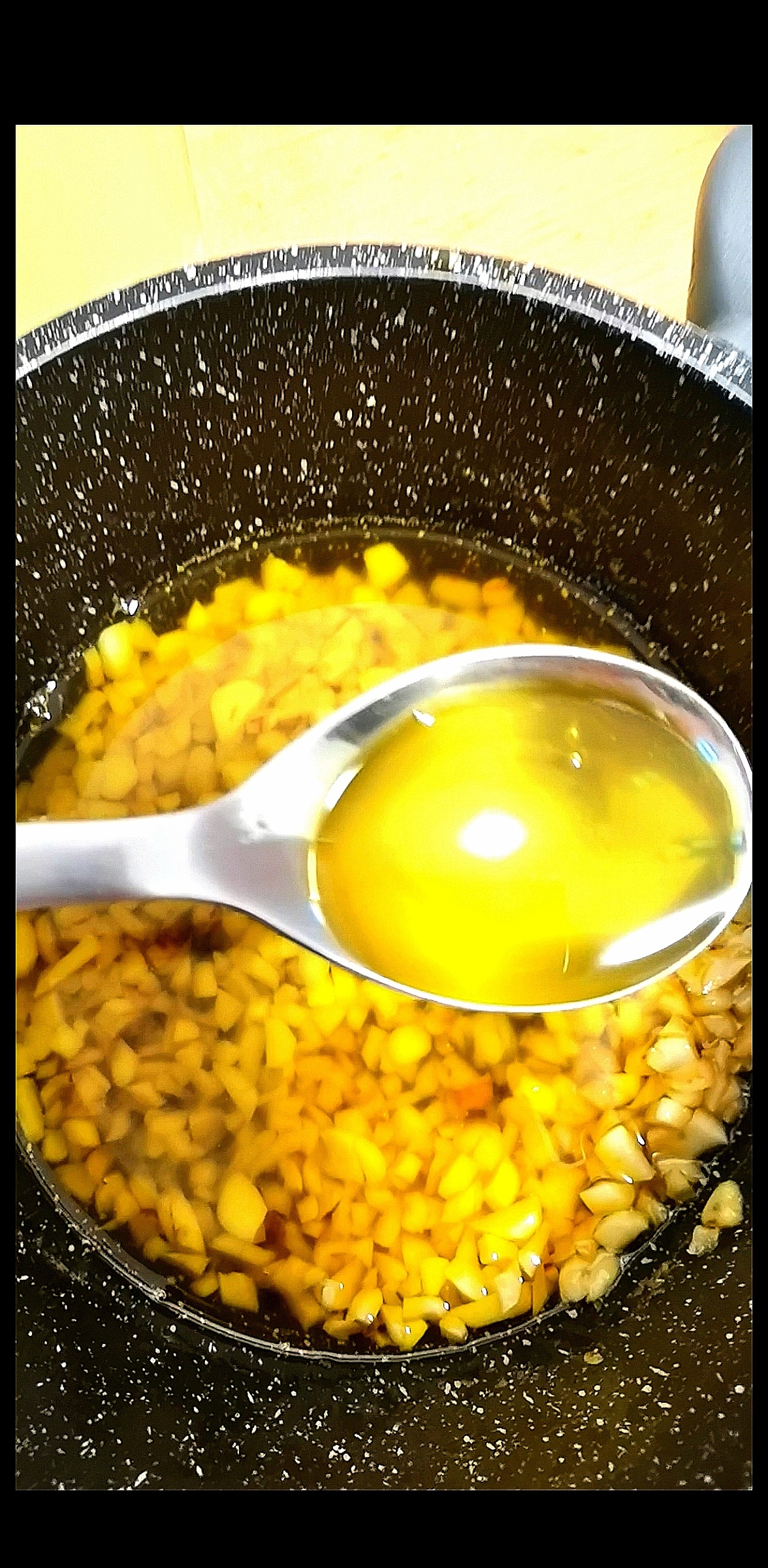 黄金蒜油（做饭懒星人福音）的做法
