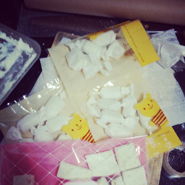 一颗糖的前世今生--花生牛轧糖（棉花糖版）