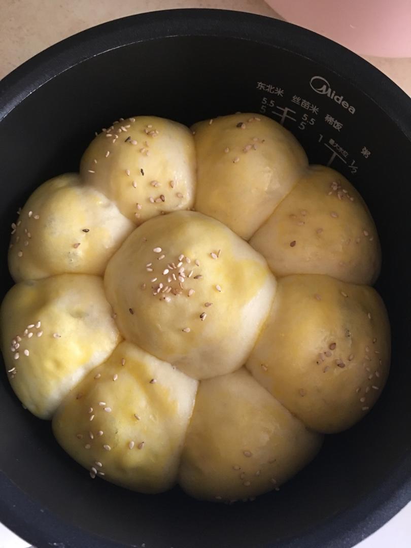 不用烤箱，用电饭锅就能做出蔓越莓面包