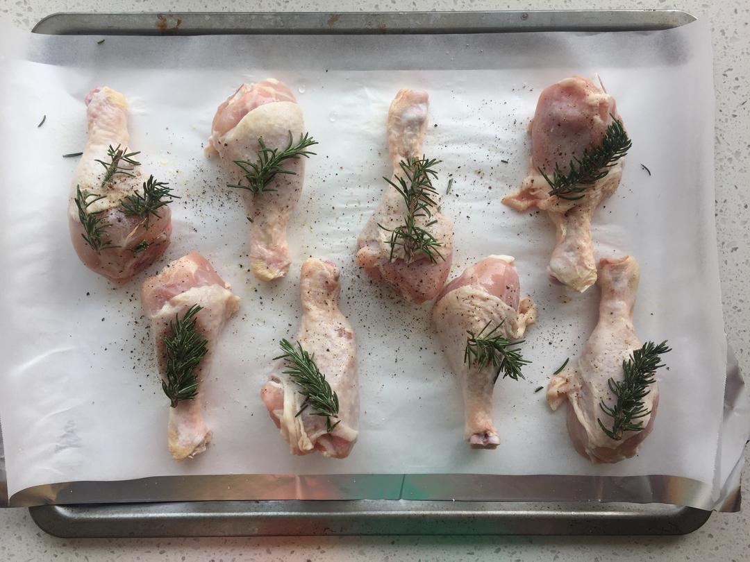 迷迭香烤鸡腿
