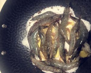 香喷喷的盐焗虾🦐的做法 步骤7