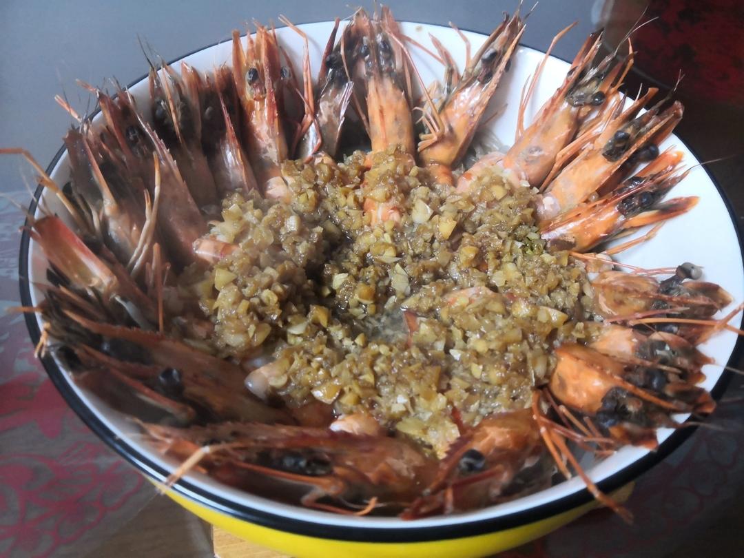 蒜蓉粉丝黑虎虾