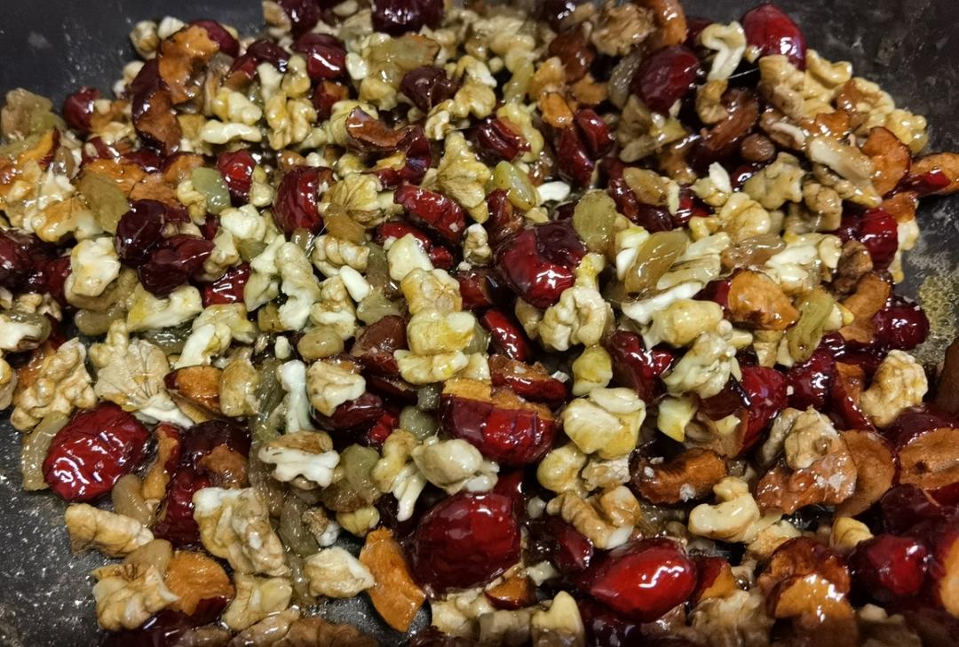 黑芝麻核桃红枣糕｜麦芽糖快手家庭版