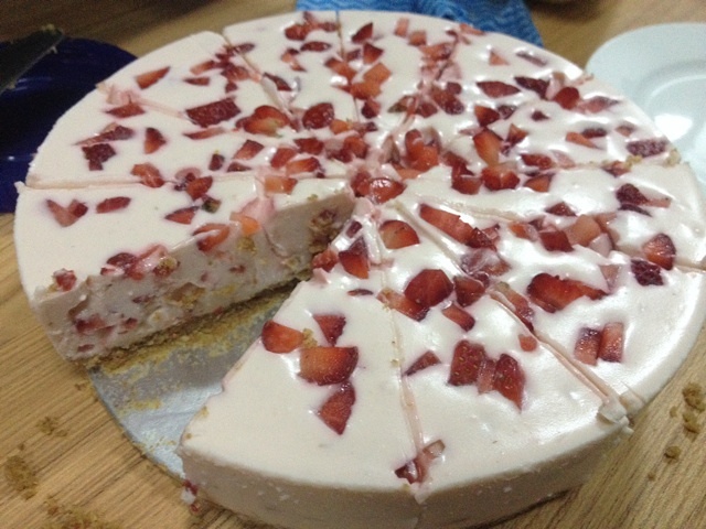 冻草莓酸奶芝士蛋糕的做法 步骤9
