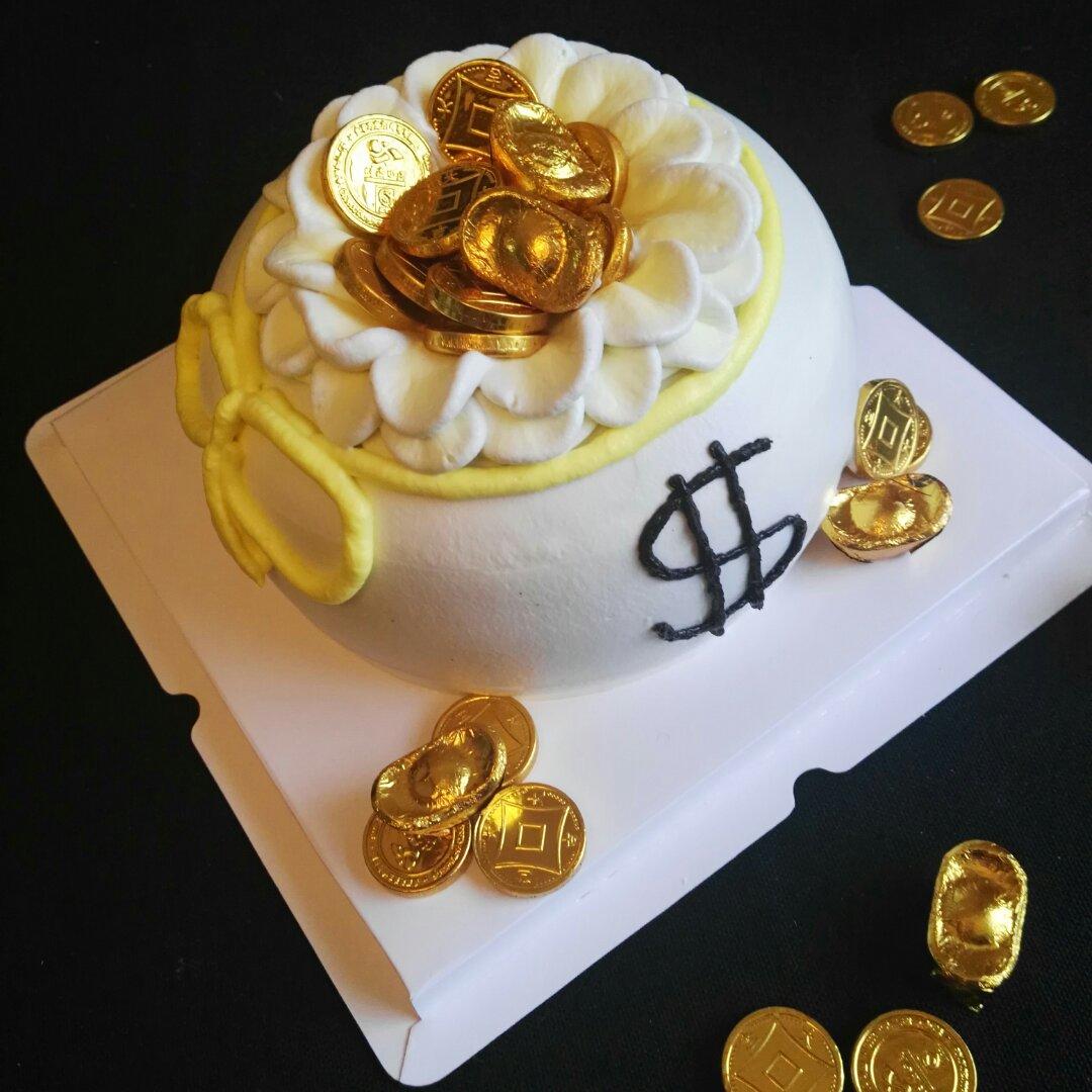 麦迦做的异形蛋糕钱袋生日蛋糕(福袋生日蛋糕)