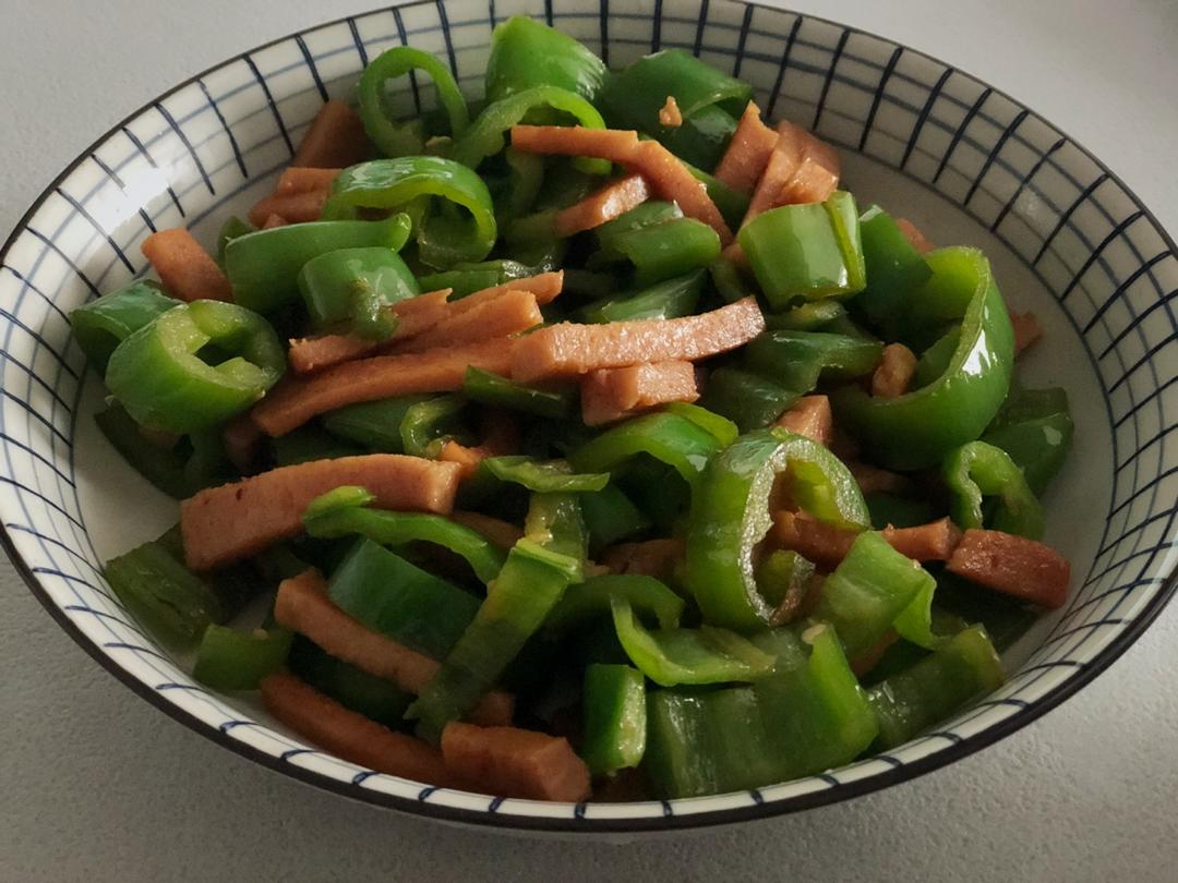 超级下饭的辣椒炒午餐肉