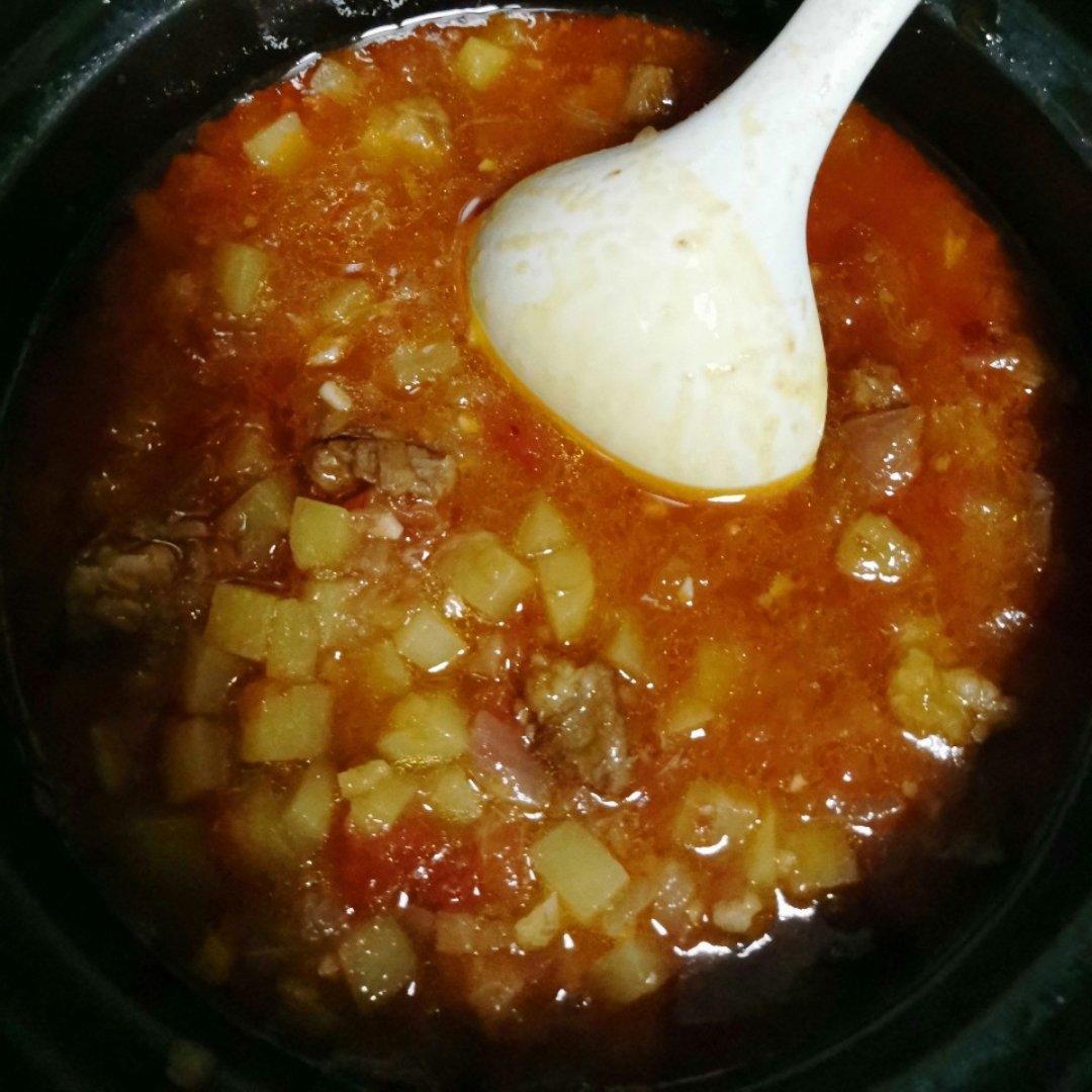 番茄土豆炖牛腩