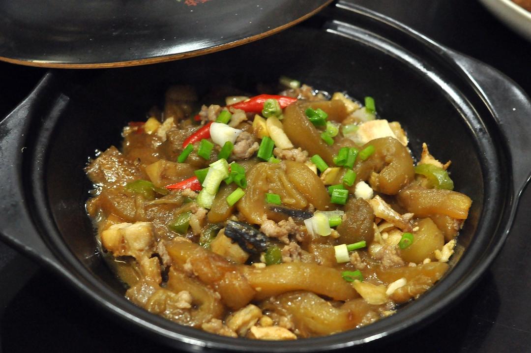 家庭非油炸版咸鱼茄子煲