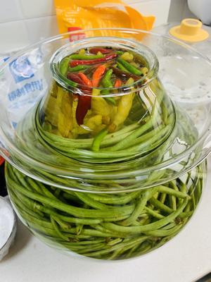 自制酸豆角（参照四川泡菜的方法，20天清澈的泡菜水）的做法 步骤10