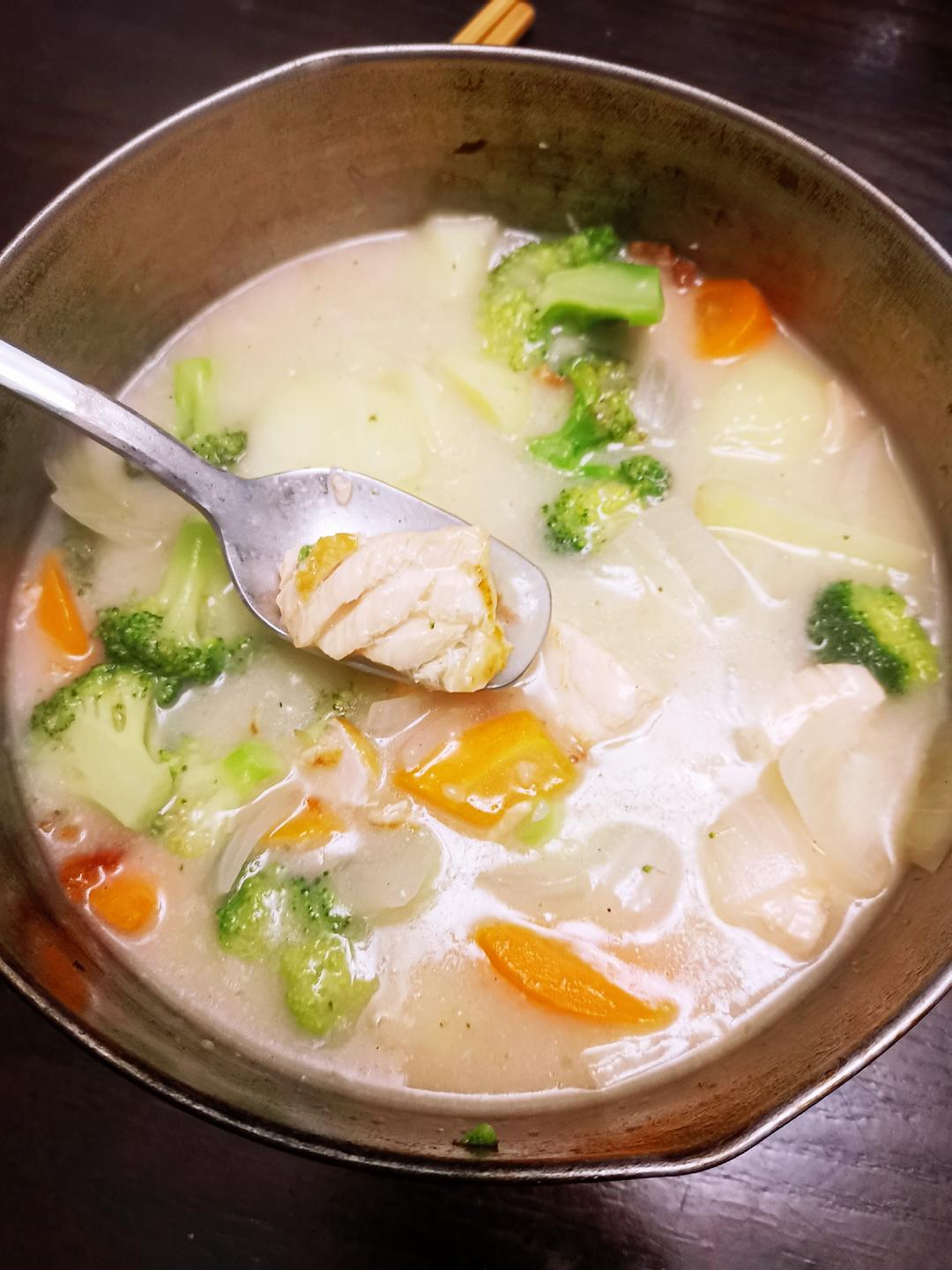 三文鱼奶油炖菜+芝士焗饭【曼食慢语】