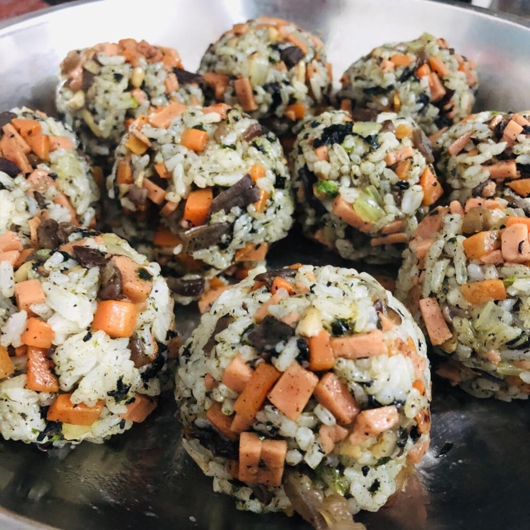 心情饭团