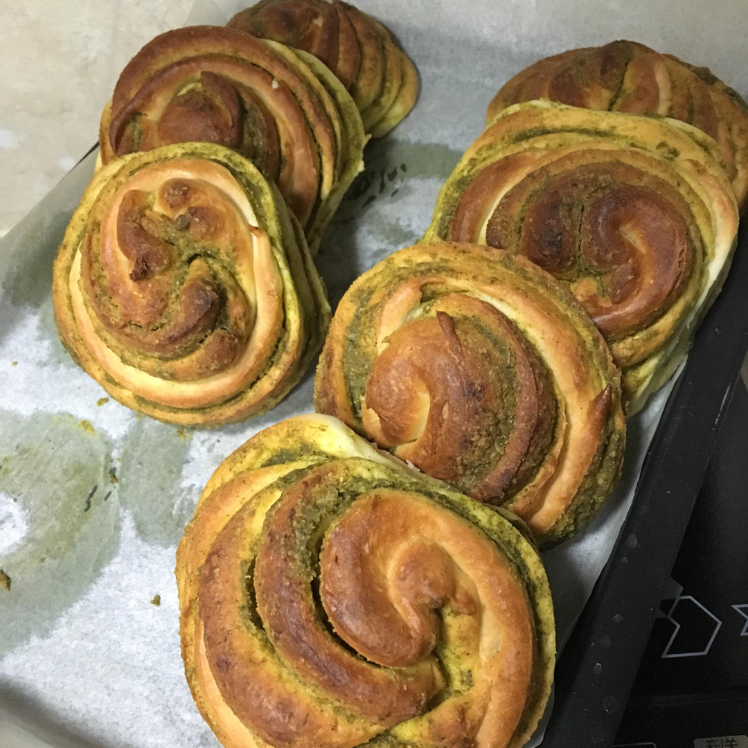 鱼363做的烤花馍兰州宁夏反正就是很民族很家乡很好吃的烤馍馍