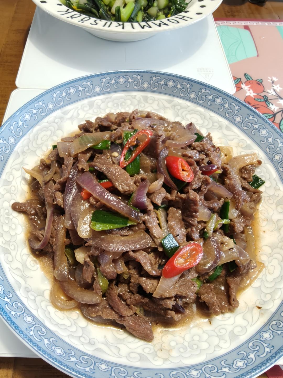 青椒洋葱炒牛肉丝