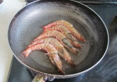干烧大虾的做法 步骤4