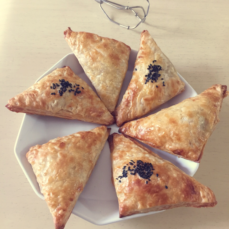 酥皮奶酪角