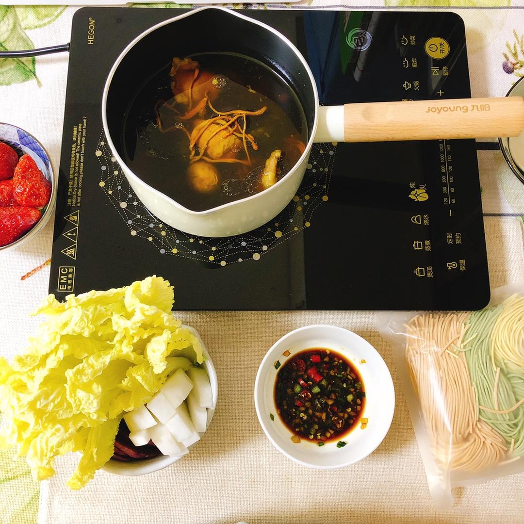 虫草花煲鸡汤
