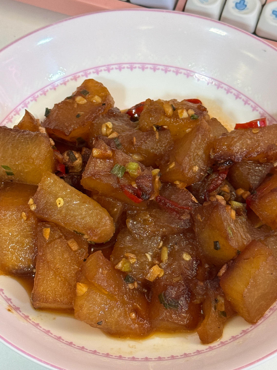 红烧冬瓜最完美做法，不加一滴水，瞬间秒杀红烧肉