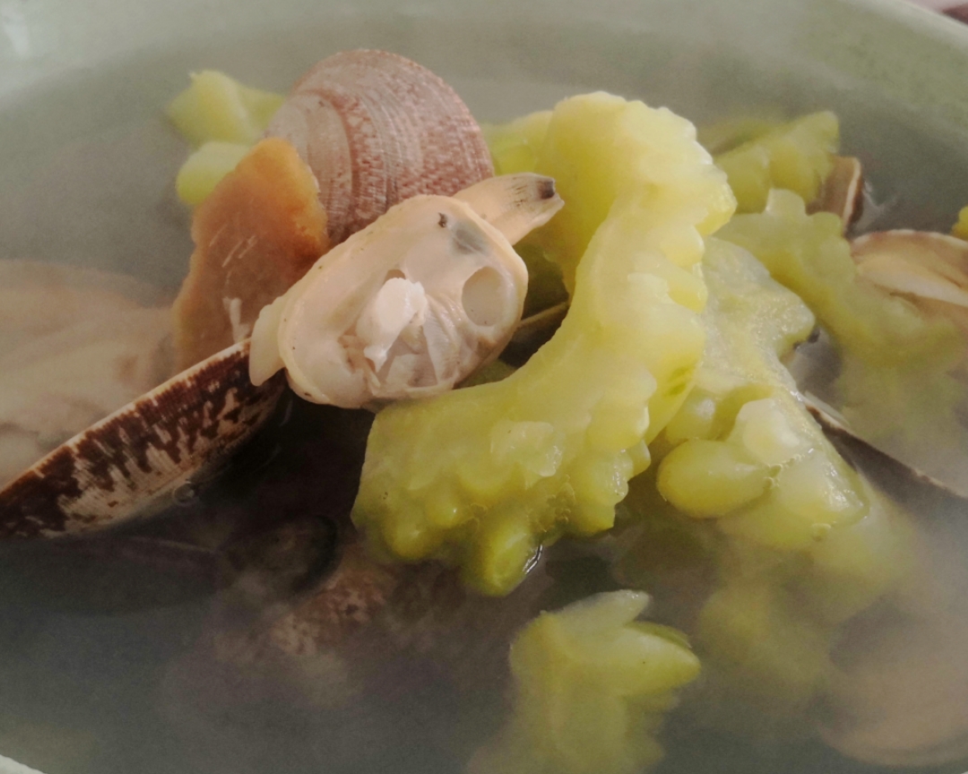 【小食医】清火必备的苦瓜蛤蜊汤的做法