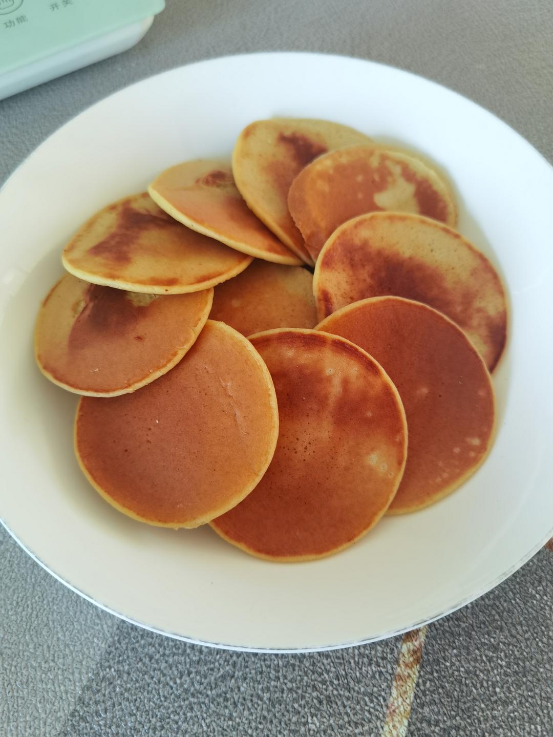 宝宝辅食：苹果奶香松饼