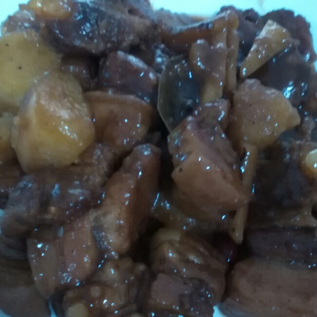 不焯水不放油的家常红烧肉