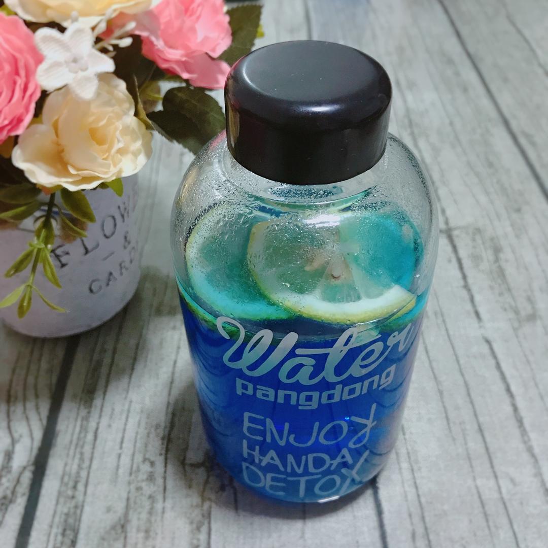 ying宝做的【食纪】蓝色眼泪鸡尾酒