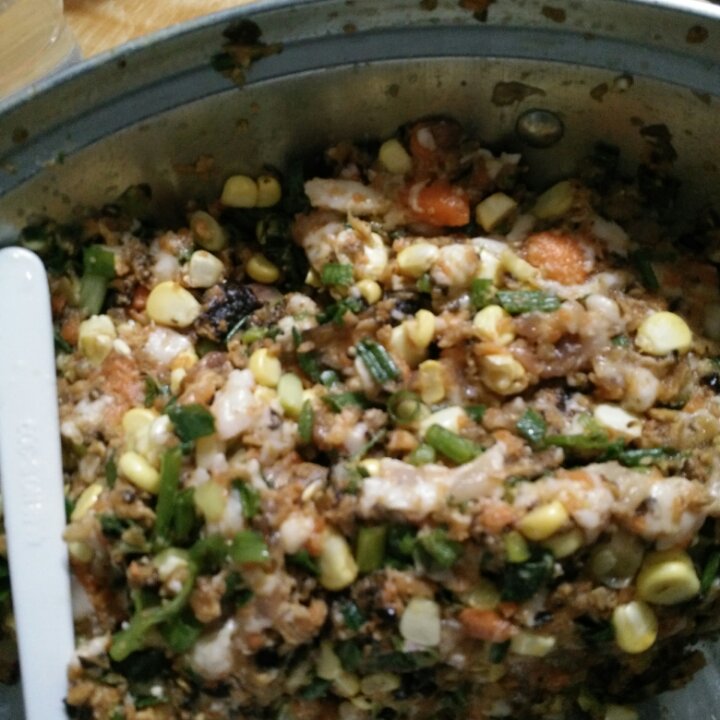 香菇猪肉胡萝卜饺子