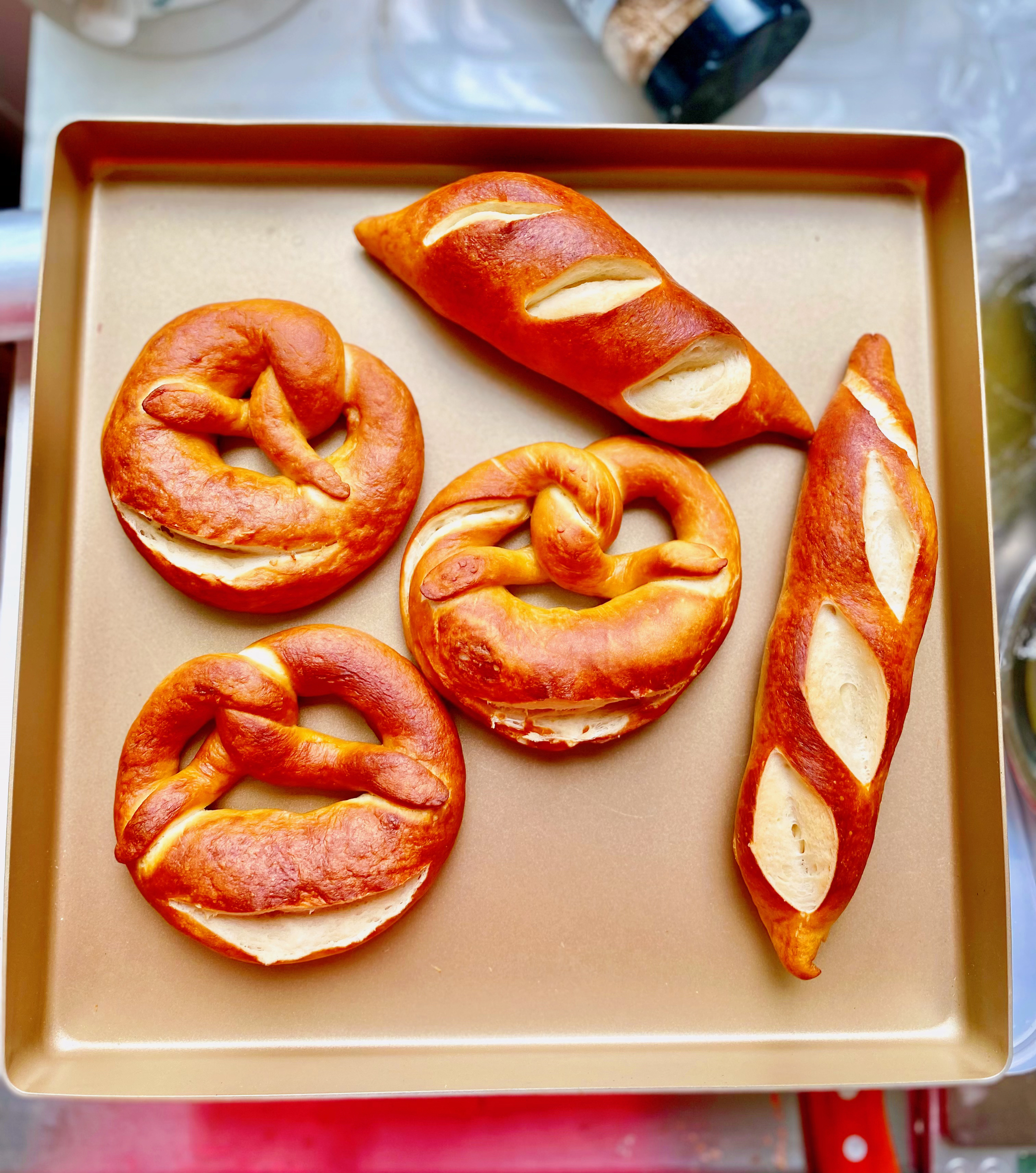 🥨黑麦碱水包Brezel🥨（小苏打版）