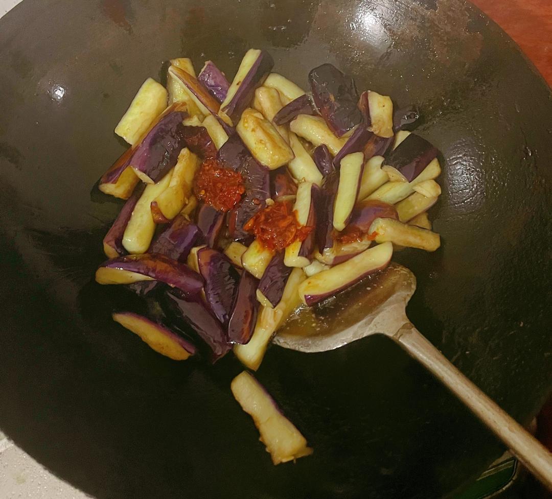 红烧茄子煲的做法 步骤5