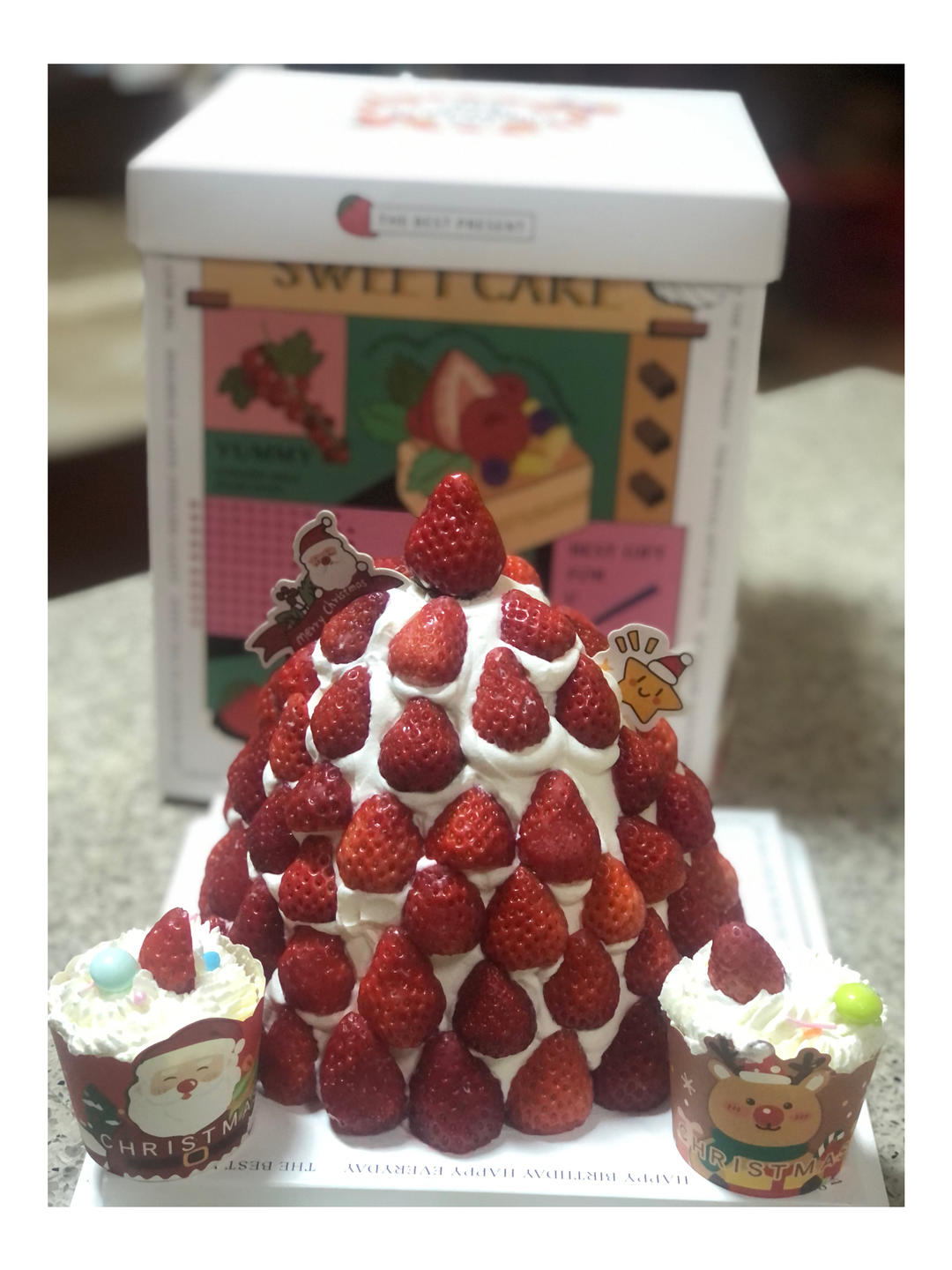 曼食慢语丨草莓芝士雪山蛋糕