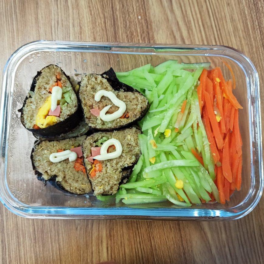 【健康三餐】低热量的“菜花米”寿司
