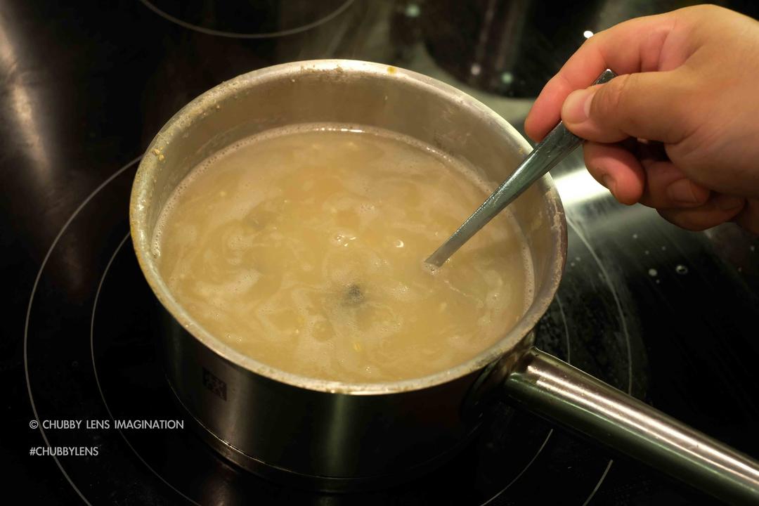 10分钟就能完成的皮蛋瘦肉燕麦粥的做法 步骤11