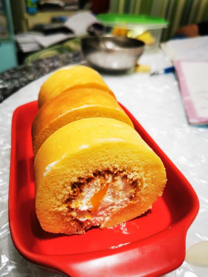 《Tinrry下午茶》教你做基础原味蛋糕卷